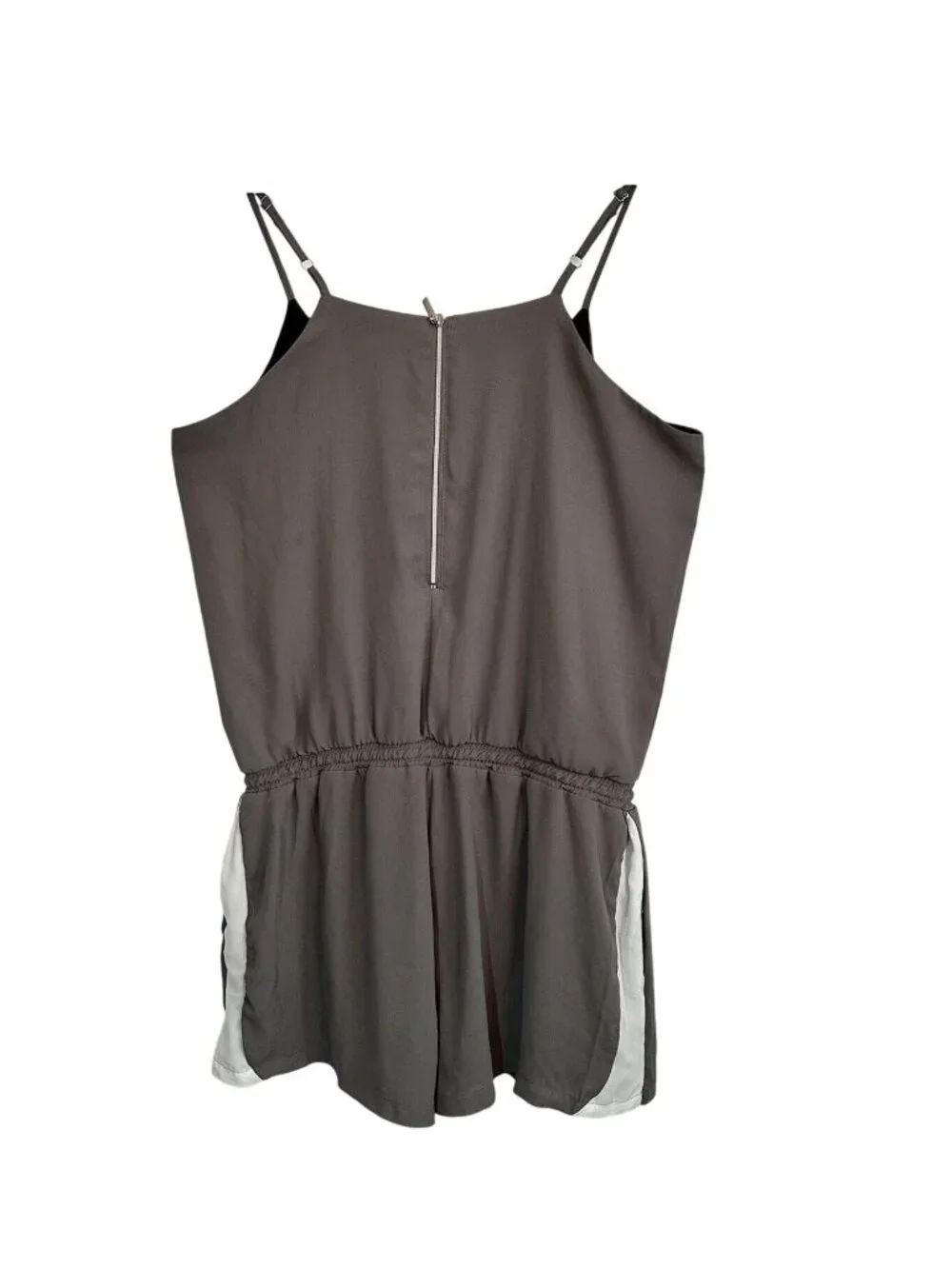William Rast Gray Pocket Romper SZ L Justin Timberlake & Trace Ayala Collab NWT - Picture 3 of 11